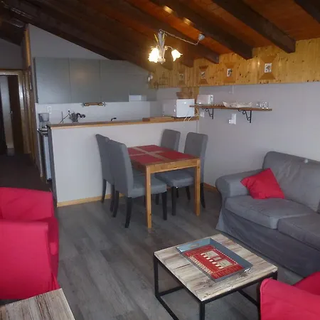 Alpvision Rasidences C3 Apartment *